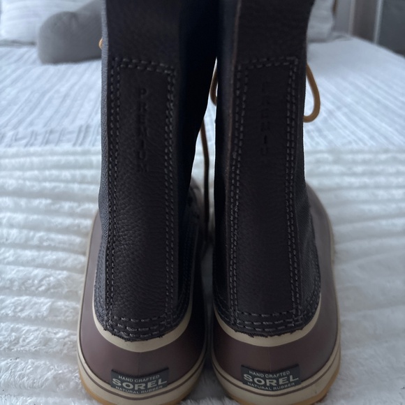 Sorel Men\'s Dark Brown and Tan Snow Boots NM1560